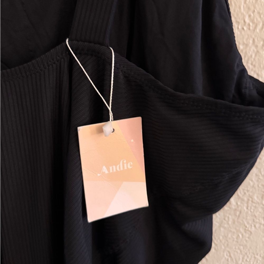 Andie Women's Black Top - Picture 3 of 5